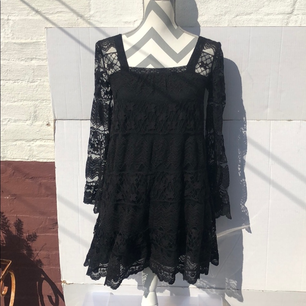 NWT NEW Urban outfitters black lace dress small